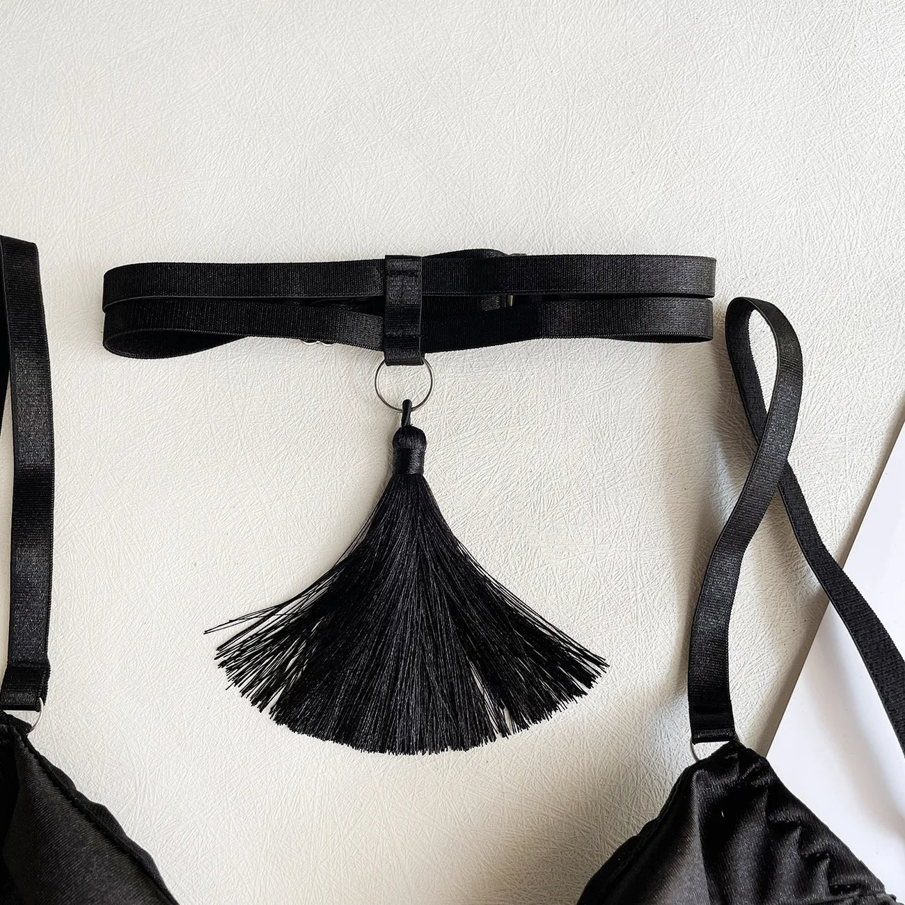 5 - Piece Sexy Lingerie Set – Choker Tassel, Garter Belt, Clubwear Underwear - Vynori