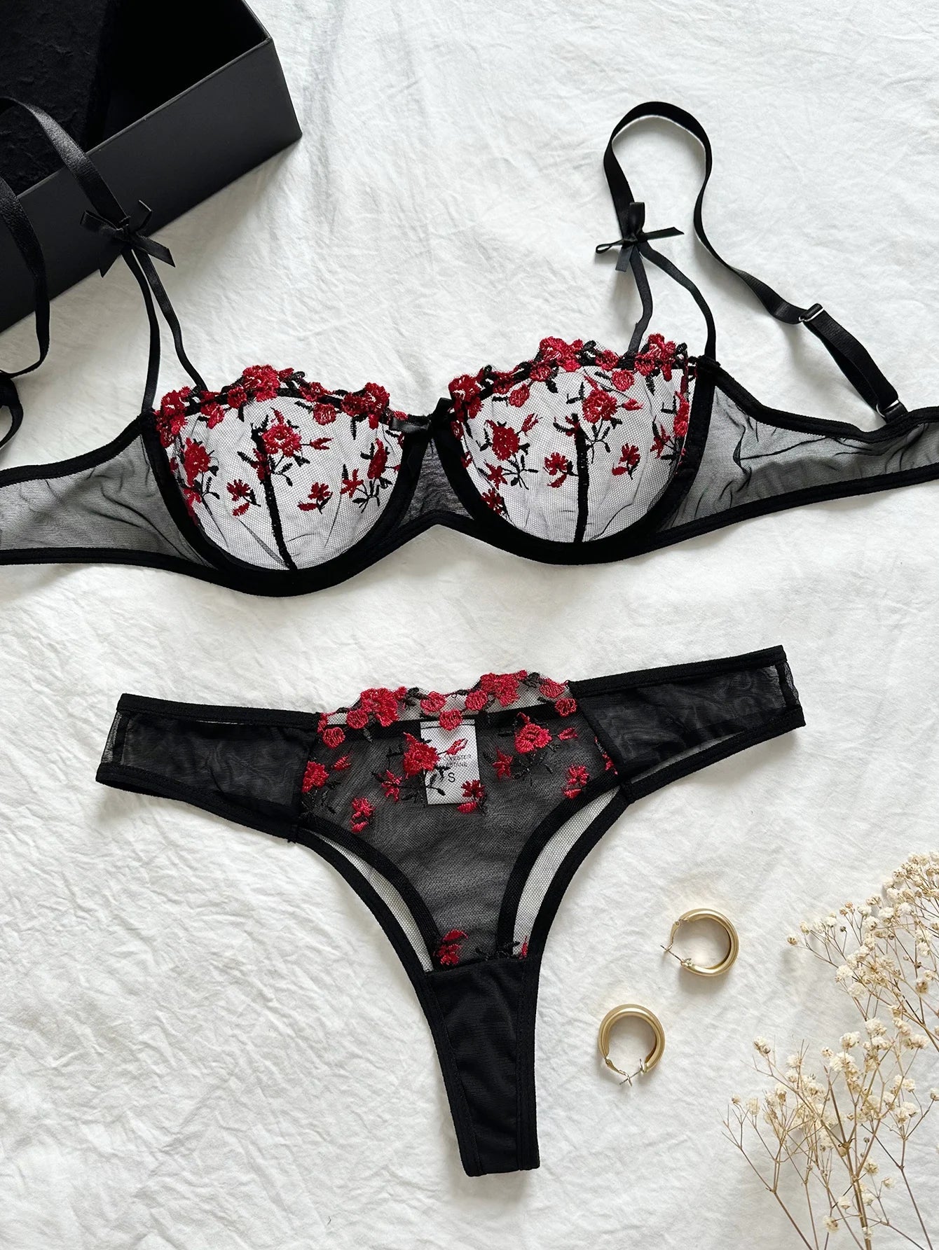Floral Embroidered 2 - Piece Sexy Lingerie Set - Women's Unlined Bra & Briefs with Underwire - Vynori
