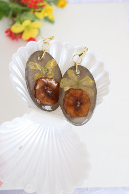 Real Flower Resin Earrings – Handmade Botanical Jewelry - Ena.art
