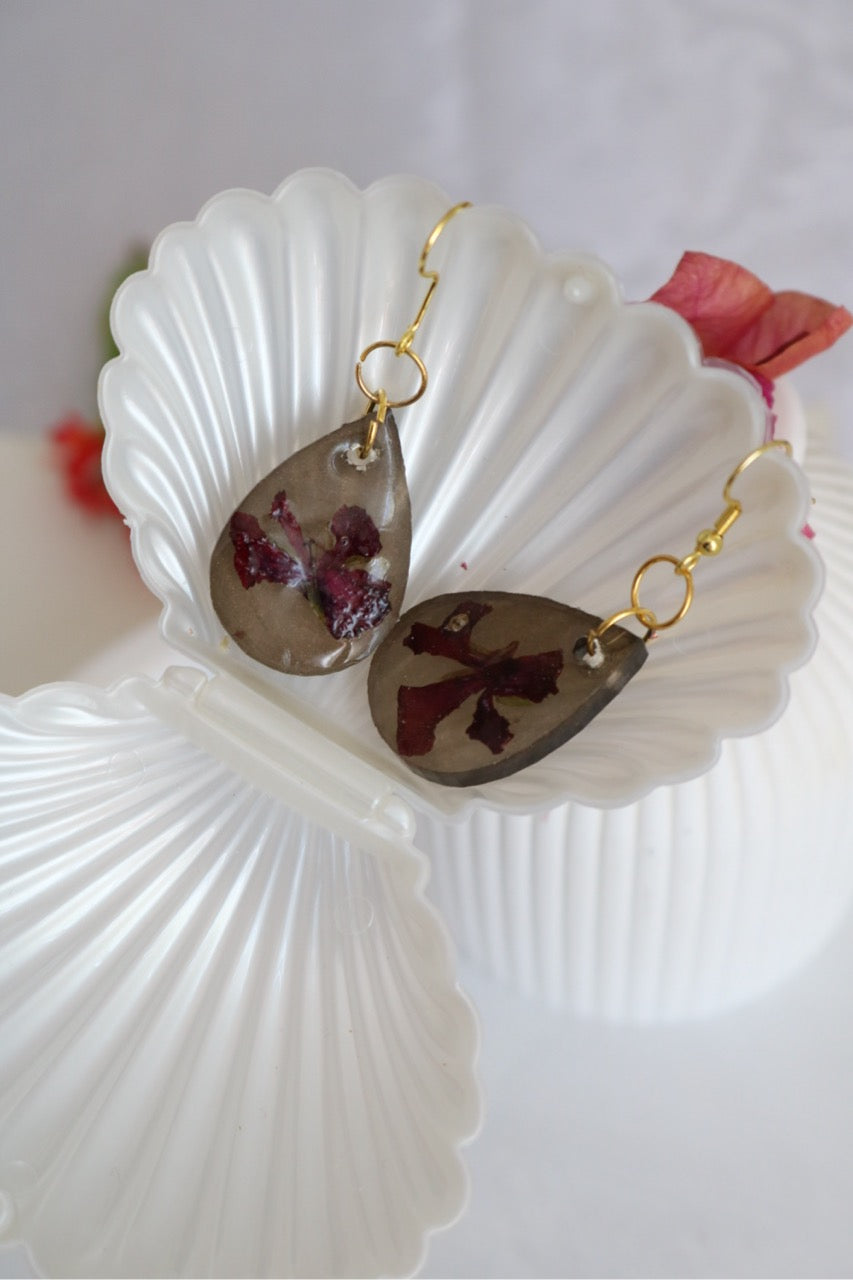 Real Flower Resin Earrings – Handmade Botanical Jewelry - Ena.art
