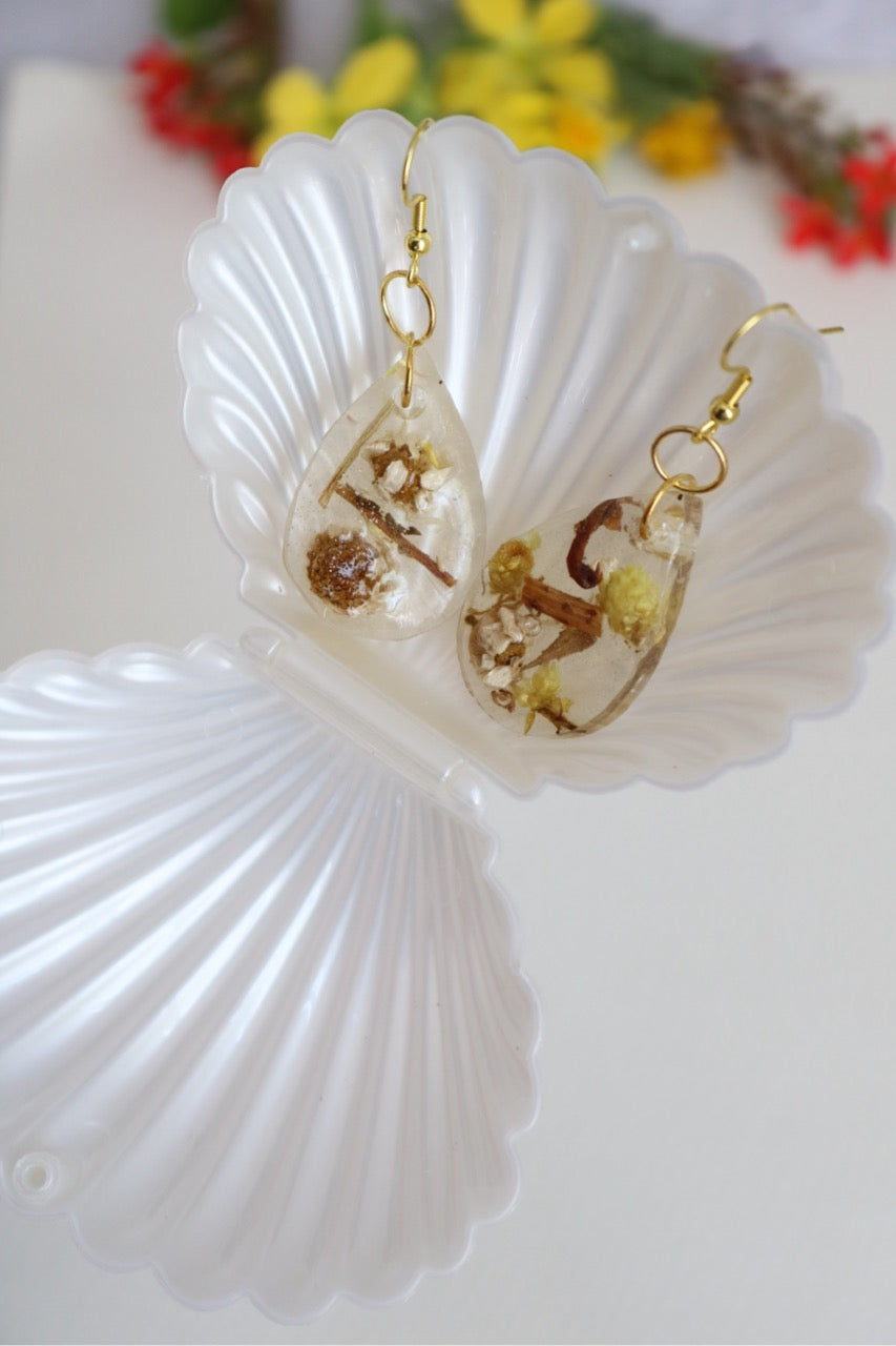 Real Flower Resin Earrings – Handmade Botanical Jewelry - Ena.art