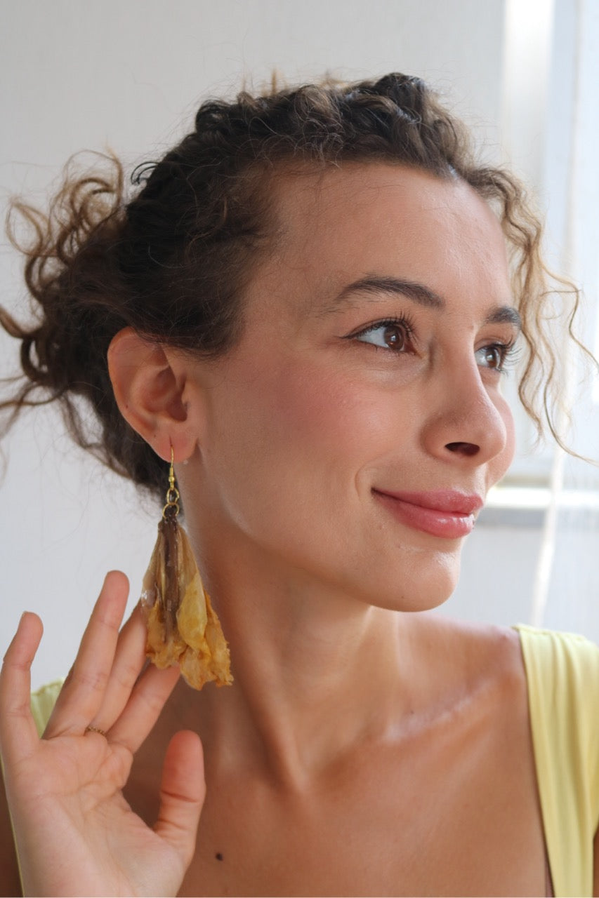 Handmade Dried Flower Earrings (Resin, Unique) – Ena.art