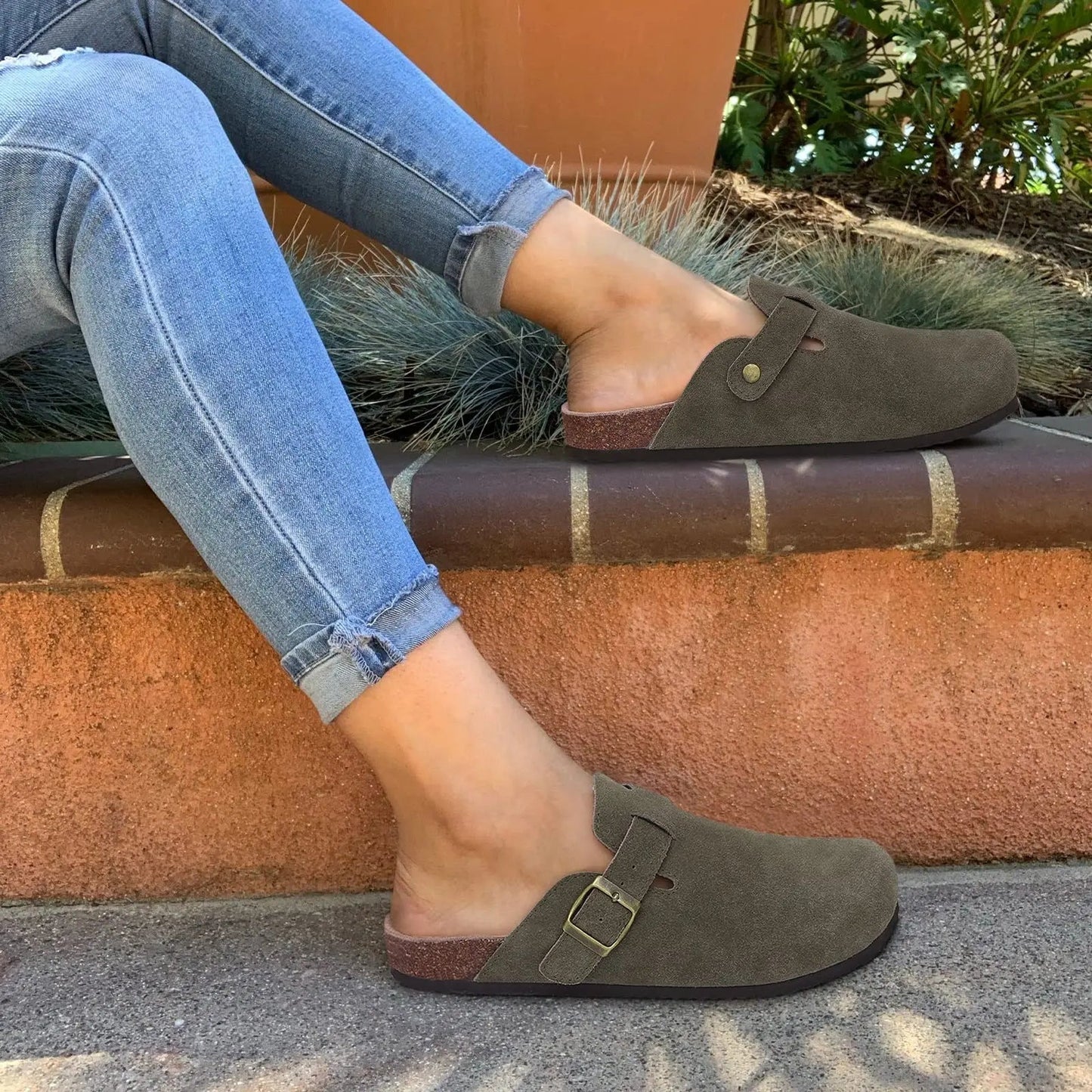 Kidmi Unisex Suede Cork Footbed Clogs – Arch Support Mules, Nonslip Outdoor & Beach Sandals - Vynori